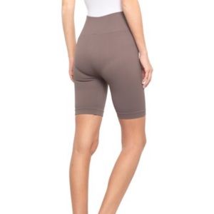 Avocado Ribbed Bike Shorts